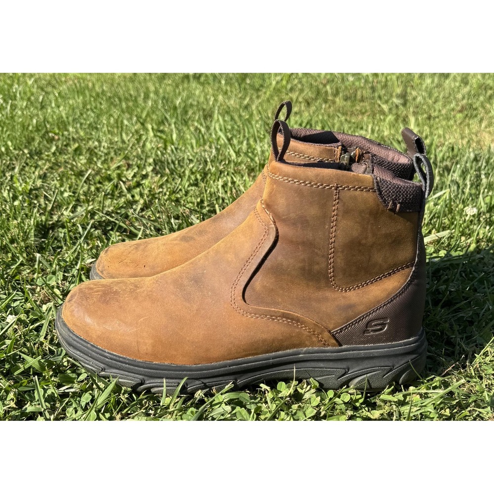 Skechers Boots Mens Size 8 Brown Leather Relaxed Fit Zip Ankle Bootie 64839